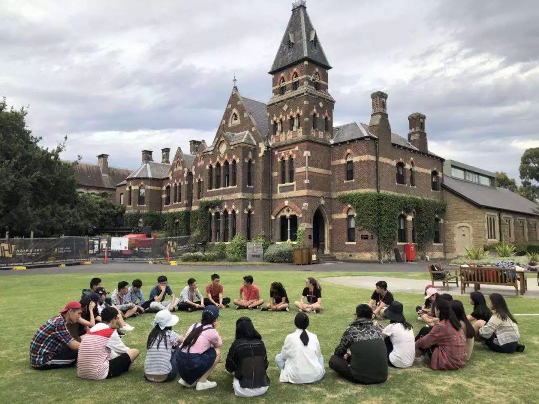 AUSTRALIA.jpeg